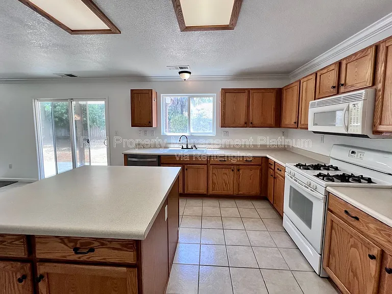 6054 E Hampton Way — Photo 27
