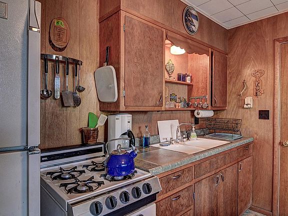 5th image of 1256 Birchwood Dr