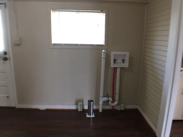 402 N Oneal St — Photo 3