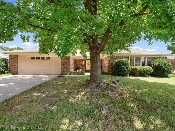 3305 S 64th St, Fort Smith, AR 72903