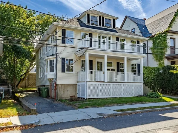 21 Frank St #23, Watertown, MA 02472
