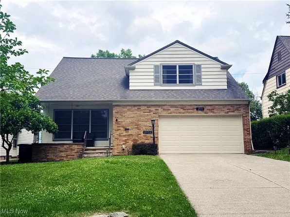 2571 Edgewood Rd, Beachwood, OH 44122