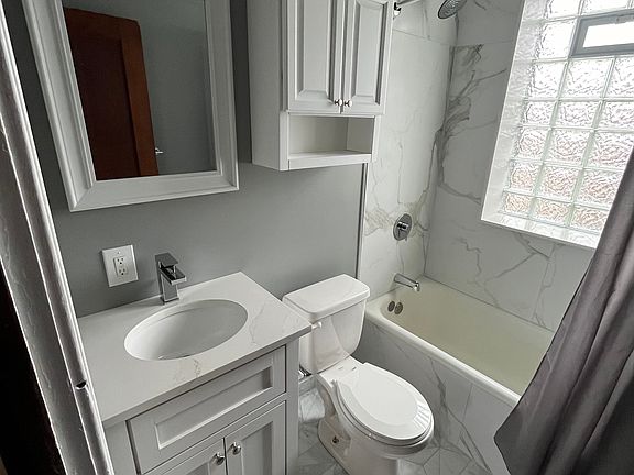 5th image of 1000 Kenmore Ave APT 6