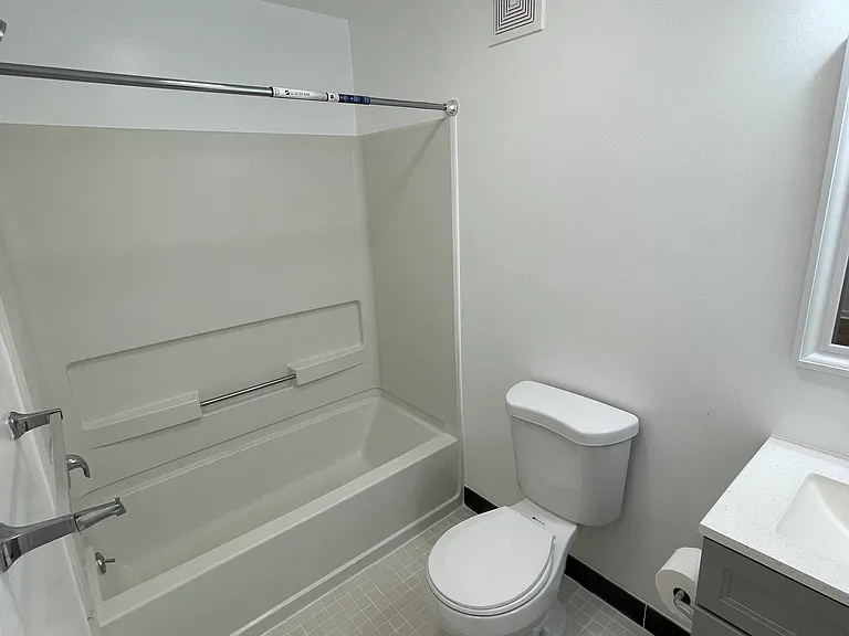 4030 Market St #2 — Photo 9