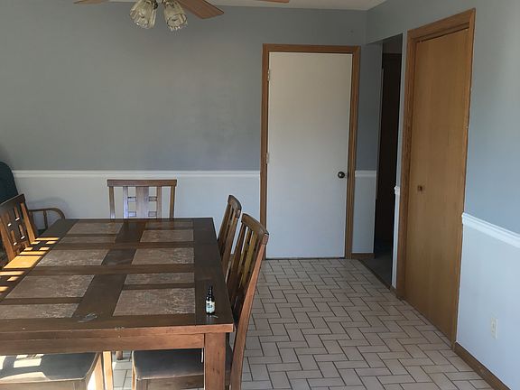 4th image of 730 Crawford Dr #A