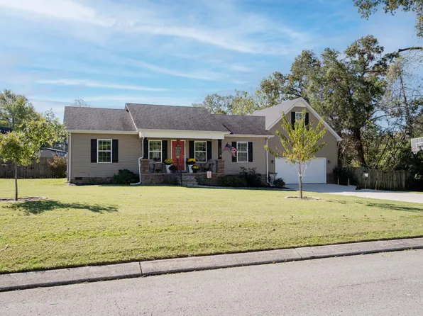 49 Rebecca Ln, Estill Springs, TN 37330