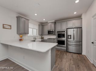 213 Peace River Rd, Saint Johns, FL 32259