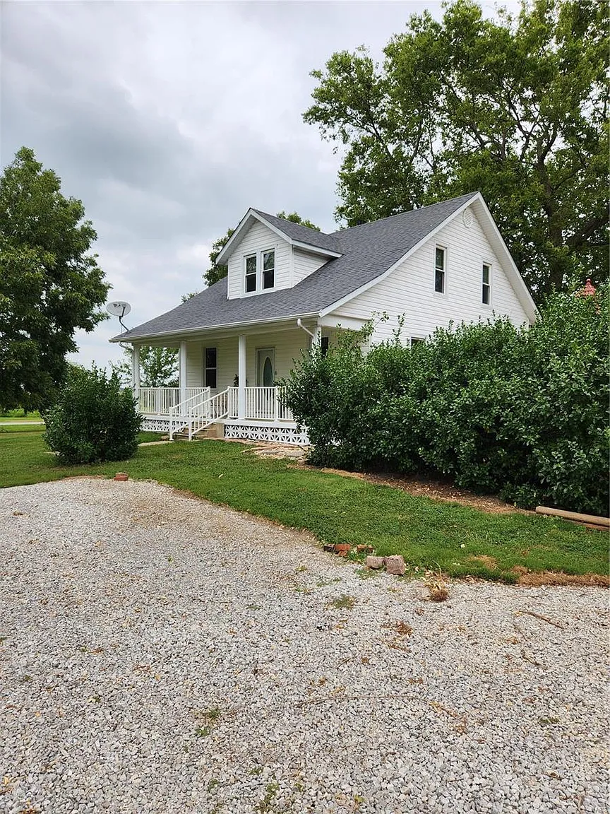13230 Koch Ln photo 1