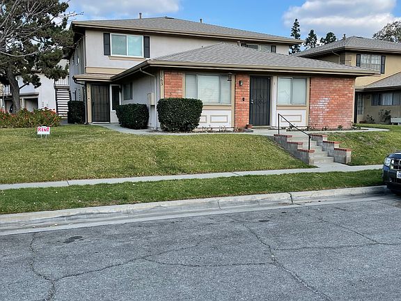 2nd image of 1063 W Calle Del Sol APT 4
