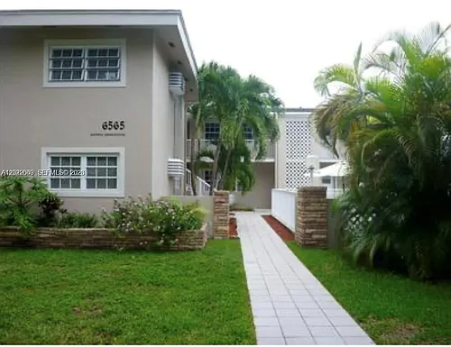 6565 Santona St Photo 1