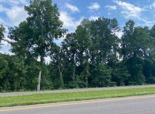 Valley St, Elizabethton, TN 37643