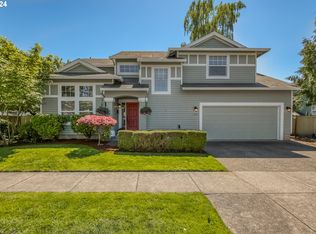 1176 NE Creeksedge Dr, Hillsboro, OR 97124