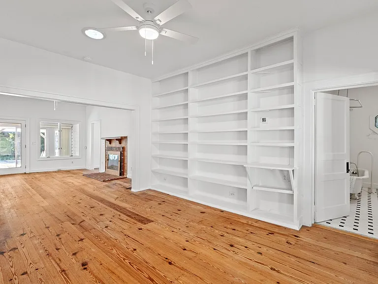 2250 Myrtle Ave — Photo 13