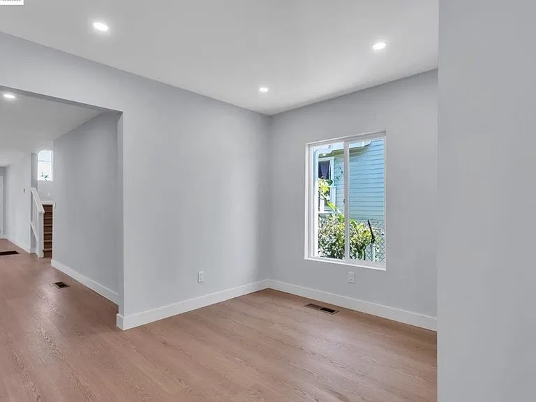 1342 64th Ave — Photo 12
