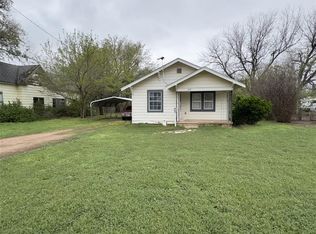 313 N Colorado Ave, Mangum, OK 73554