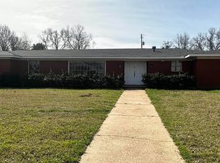 1408 E Main St, Atlanta, TX 75551