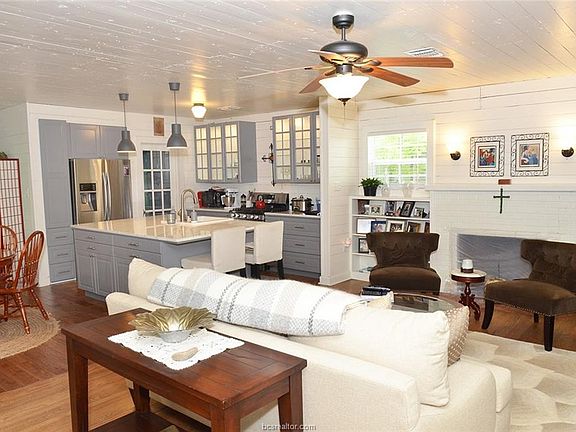 4th image of 1018 Puryear Dr
