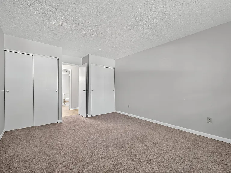 2419 Ohio Ave — Photo 12
