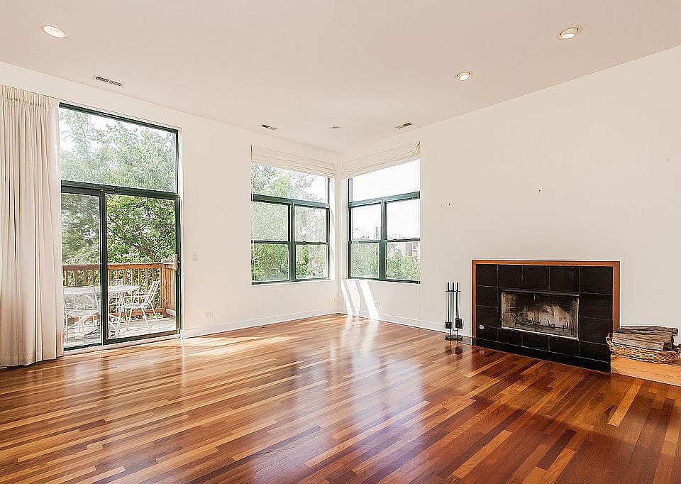 1st image of 1617 W Estes Ave APT 3C