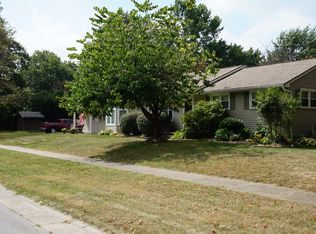 15 Creekwood Dr, Rochester, NY 14626