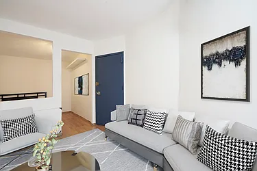 Rented by R New York