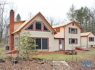 115 Groupe Rd, Jersey Shore, PA 17740