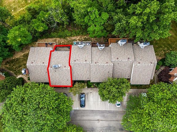 2nd image of 9138 Dominion Cir