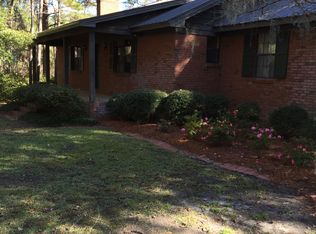 459 Lakeshore Dr, Cordele, GA 31015