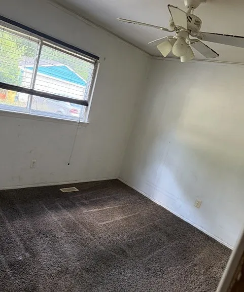 22164 Seminole St — Photo 6