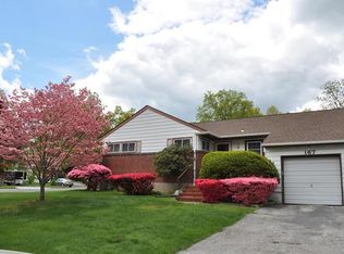 167 N Middletown Rd, Nanuet, NY 10954