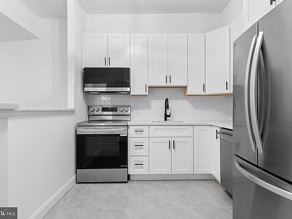 3rd image of 4930 W Chester Pike #303