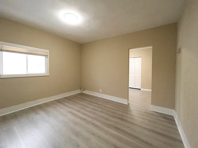 25 Oakland Ave #2R — Photo 6