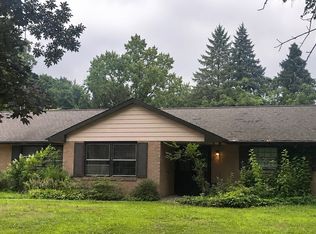 2404 Trillium Trl, Rockford, IL 61108