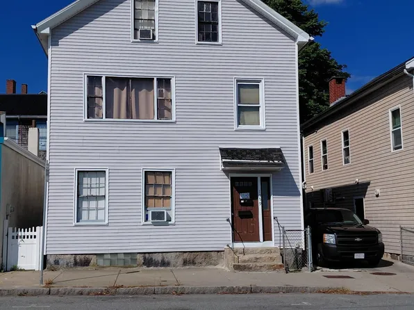 1359 Purchase St, New Bedford, MA 02740