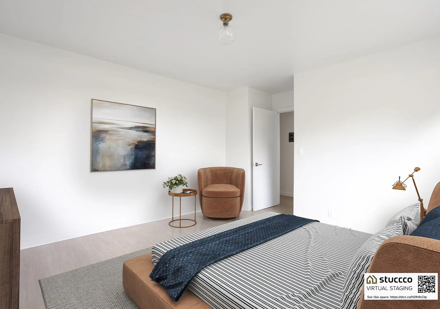 725 Hayworth Apartments — Photo 3