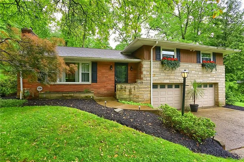327 Forestwood Dr photo 1