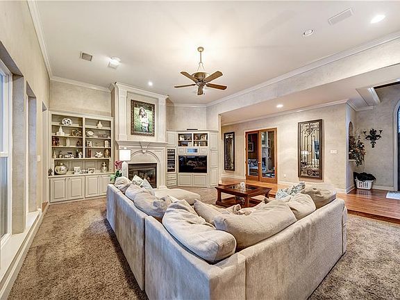 5th image of 4851 Moss Hollow Ct