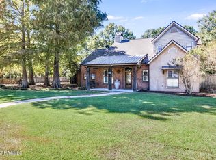 112 Green Meadow Rd, Lafayette, LA 70503