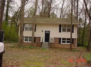 1161 Pineglen Dr, Riverdale, GA 30296