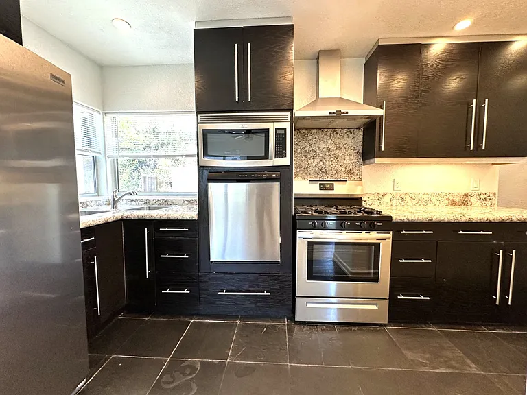 3524 Wilshire Ter #3524 — Photo 6