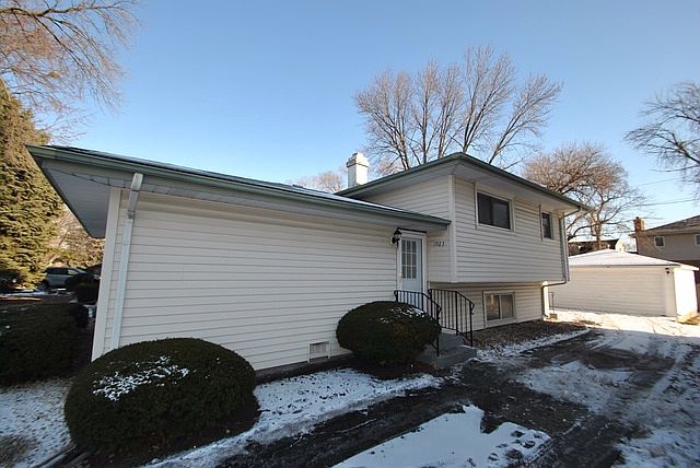 1st image of 1023 6th Ave