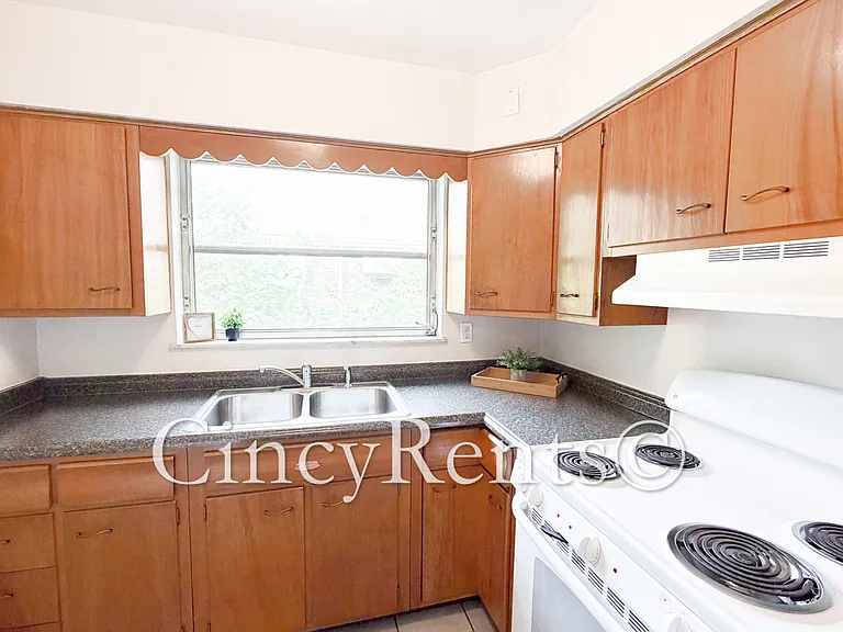 6610 Palmetto St #1 — Photo 9