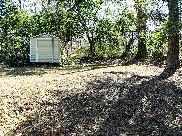 536 Basin St — Photo 4