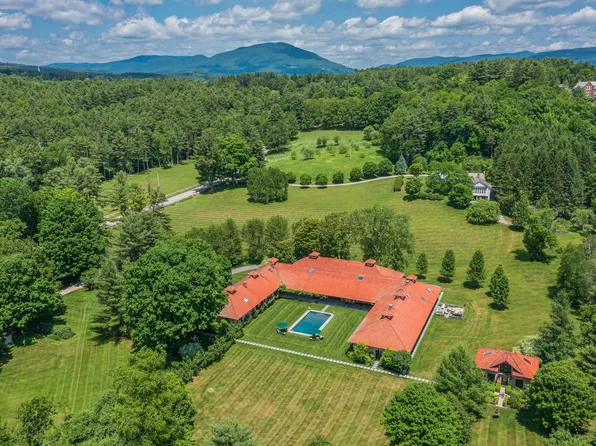2236 River Road, Manchester, VT 05255