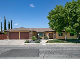 3215 Larwood Dr, Lancaster, CA 93536