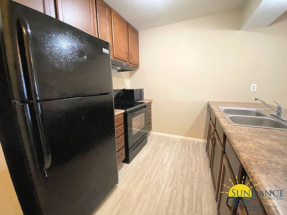 5th image of 519-C Landview St