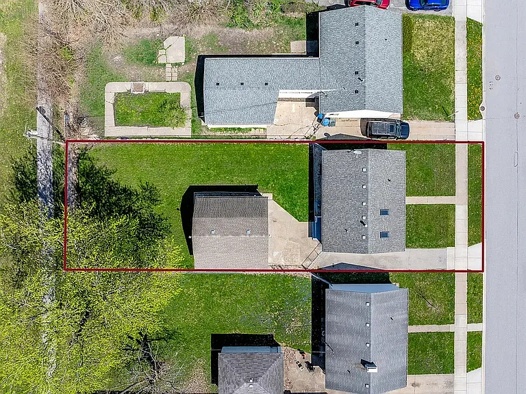 8124 Robertson Pl — Photo 13
