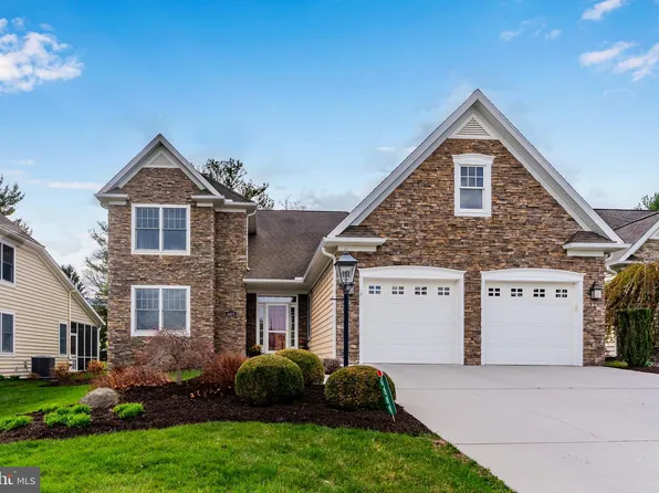 6889 Old Course Rd, Fayetteville, PA 17222