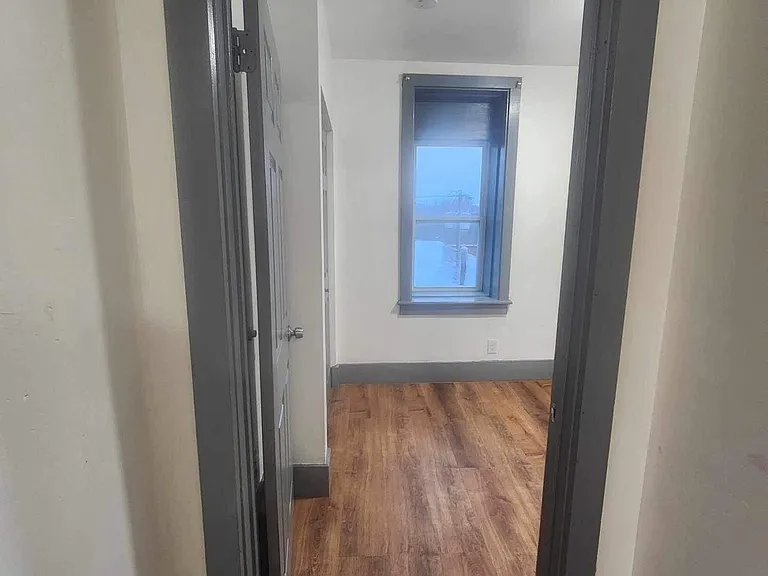 135 Central Ave #4 — Photo 23