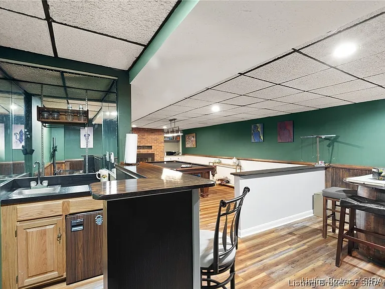 917 Brentwood Ct — Photo 10